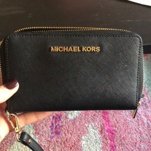 Michael Kors Black wristlit
